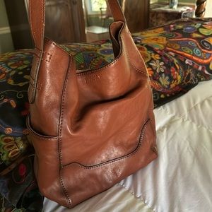 Beautiful Frye brown shoulder bag